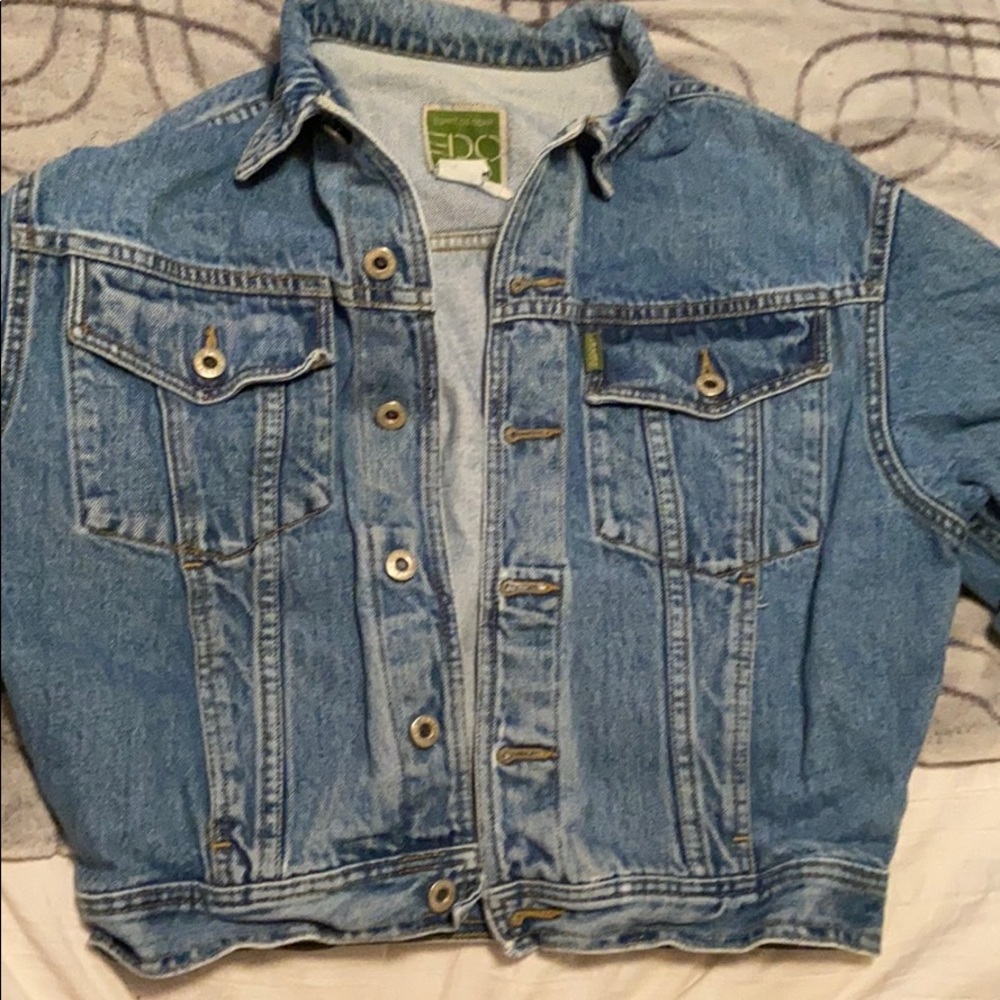 Wide fit blue jean jacket